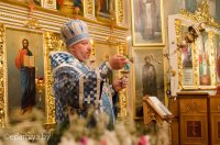 Вечернее богослужение в Свято-Петро-Павловском кафедральном соборе г.Гомеля