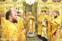 В Свято-Никольском мужском монастыре города Гомеля состоялось праздничное архиерейское богослужение, посвященное 20-летию обители