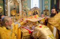 Божественная Литургия в Свято-Покровском храме села Корма Добрушского района