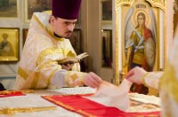 В праздник Рождества Христова Преосвященный Стефан совершил Божественную Литургию в кафедральном соборе города Гомеля В праздник Рождества Христова Преосвященный Стефан совершил Божественную Литургию в кафедральном соборе города Гомеля