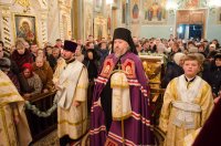 В праздник Рождества Христова Преосвященный Стефан совершил Божественную Литургию в кафедральном соборе города Гомеля В праздник Рождества Христова Преосвященный Стефан совершил Божественную Литургию в кафедральном соборе города Гомеля