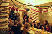 Театрализованное действо с участием новогодних персонажей