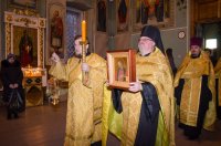 Для поклонения верующих была принесена икона с частицей мощей св.блг.кн. Александра Невского Для поклонения верующих была принесена икона с частицей мощей св.блг.кн. Александра Невского