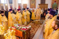 Божественная литургия в день празднования Собора Вселенских учителей и святителей Василия Великого, Григория Богослова и Иоанна Златоуста