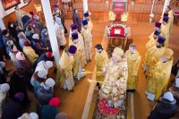 Божественная литургия в день празднования Собора Вселенских учителей и святителей Василия Великого, Григория Богослова и Иоанна Златоуста