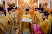 Божественная литургия в день празднования Собора Вселенских учителей и святителей Василия Великого, Григория Богослова и Иоанна Златоуста