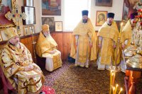 Божественная литургия в день празднования Собора Вселенских учителей и святителей Василия Великого, Григория Богослова и Иоанна Златоуста