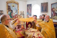 Божественная литургия в день празднования Собора Вселенских учителей и святителей Василия Великого, Григория Богослова и Иоанна Златоуста