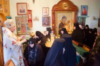 Божественная литургия в Свято-Тихвинском женском монастыре