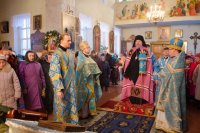 Божественная литургия в день празднования Сретения Господня