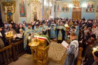 Вечернее богослужение в Свято-Петро-Павловском кафедральном соборе города Гомеля