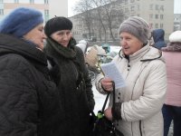 Молодежь Гомельской епархии поздравила прихожан с праздником Сретения Господня и Днем молодежи