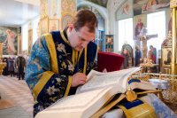 Божественная литургия в день памяти преподобного Варсонофия Великого