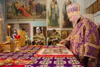 Преосвященнейший Стефан совершил Божественную литургию Преждеосвященных Даров