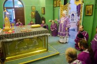 Преосвященнейший Стефан совершил Божественную литургию Преждеосвященных Даров в Свято-Никольском мужском монастыре г.Гомеля