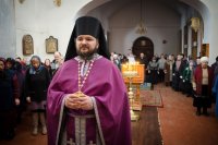 Преосвященнейший Стефан совершил Божественную литургию Преждеосвященных Даров в Свято-Никольском мужском монастыре г.Гомеля