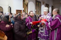 Преосвященнейший Стефан совершил Божественную литургию Преждеосвященных Даров в Свято-Никольском мужском монастыре г.Гомеля