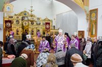 Преосвященнейший Стефан совершил Божественную литургию Преждеосвященных Даров в Свято-Никольском мужском монастыре г.Гомеля