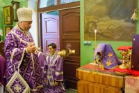 Преосвященнейший Стефан совершил Божественную литургию Преждеосвященных Даров в Свято-Никольском мужском монастыре г.Гомеля