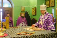 Преосвященнейший Стефан совершил Божественную литургию Преждеосвященных Даров в Свято-Никольском мужском монастыре г.Гомеля