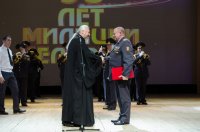 Преосвященнеший Стефан принял участие в концерте-поздравлении, посвященном Дню милиции