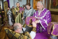 Преосвященнейший Стефан возглавил Божественную литургию Преждеосвященных Даров в Свято-Успенском соборе г.Речицы