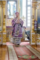 Преосвященнейший Стефан возглавил Божественную литургию Преждеосвященных Даров в Свято-Успенском соборе г.Речицы