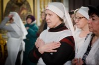 Преосвященнейший Стефан возглавил Божественную литургию Преждеосвященных Даров в Свято-Успенском соборе г.Речицы