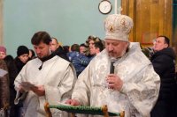 Вечернее богослужение в Свято-Петро-Павловском кафедральном соборе города Гомеля