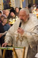 Вечернее богослужение в Свято-Петро-Павловском кафедральном соборе города Гомеля