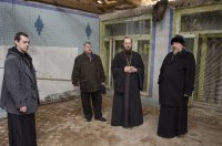 Преосвященнейший Стефан совершил рабочую поездку на место строительства нового храма