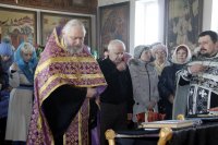 Продолжается Крестный ход  ковчега с частицей мощей святой блаженной Матроны Московской и древней святыни - чудотворного Креста с частицей Ризы Господней