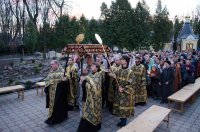 Утреня с погребением Плащаницы Утреня с погребением Плащаницы