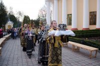 Утреня с погребением Плащаницы Утреня с погребением Плащаницы