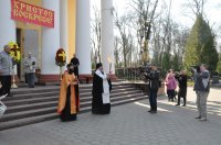 Благодатный Огонь в сопровождении передвижной звонницы доставлен в храмы Гомеля (ОБНОВЛЕНО)