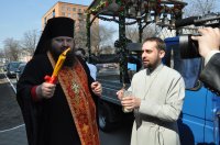 Благодатный Огонь в сопровождении передвижной звонницы доставлен в храмы Гомеля (ОБНОВЛЕНО)