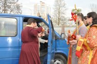 Благодатный Огонь в сопровождении передвижной звонницы доставлен в храмы Гомеля (ОБНОВЛЕНО)