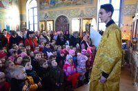 160 ребят с искренним интересом приняли участие в Святом Таинстве 160 ребят с искренним интересом приняли участие в Святом Таинстве