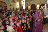 160 ребят с искренним интересом приняли участие в Святом Таинстве 160 ребят с искренним интересом приняли участие в Святом Таинстве