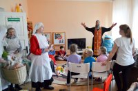 Сестры милосердия "святой мученицы Татианы" посетили отделение районной больницы и социально-педагогический центр г.Речицы