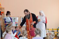 Сестры милосердия "святой мученицы Татианы" посетили отделение районной больницы и социально-педагогический центр г.Речицы