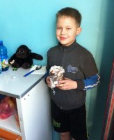 Сладкий подарок и теплое слово для маленьких пациентов