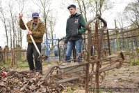 Межконфессиональный субботник в Гомеле Межконфессиональный субботник в Гомеле