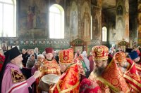 Божественная литургия в Неделю 2-ю по Пасхе (Антипасха) Божественная литургия в Неделю 2-ю по Пасхе (Антипасха)