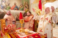 Божественная литургия в нижнем храме Свято-Петро-Павловского кафедрального собора г.Гомеля