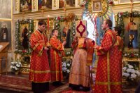 Всенощное бдение в канун Недели свв. жен-мироносиц Всенощное бдение в канун Недели свв. жен-мироносиц