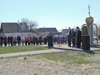 Преосвященнейший Стефан возложил цветы к памятнику отселенным вследствие катастрофы на Чернобыльской АЭС деревням Преосвященнейший Стефан возложил цветы к памятнику отселенным вследствие катастрофы на Чернобыльской АЭС деревням