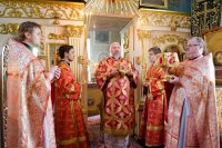 Божественная литургия в Свято-Петро-Павловском кафедральном соборе города Гомеля Божественная литургия в Свято-Петро-Павловском кафедральном соборе города Гомеля