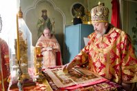 Божественная литургия в Свято-Петро-Павловском кафедральном соборе города Гомеля Божественная литургия в Свято-Петро-Павловском кафедральном соборе города Гомеля