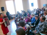 "Над миром вновь, бушует вечный май..." "Над миром вновь, бушует вечный май..."